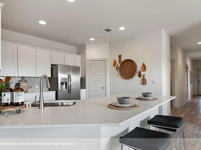 3720 Niddry Dr — Photo 13