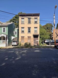 86 Montgomery Street, Poughkeepsie, NY, 12601
