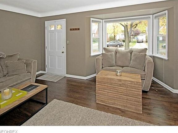 3rd image of 15004 Harley Ave
