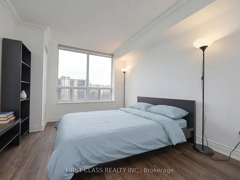 3181 Bayview Ave #902 — Photo 20