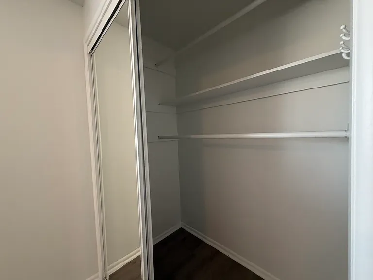 901 E Claremont St #4 — Photo 14