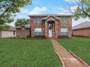 472 Round Rock Rd, Cedar Hill, TX 75104