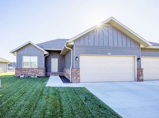 5606 W Pine St, Springfield, MO 65802