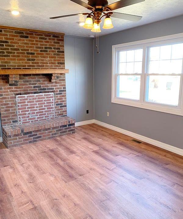 1st image of 19 Vicki Anda Ct #2
