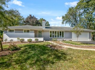 8S620 Boundary Hill Rd, Naperville, IL 60565