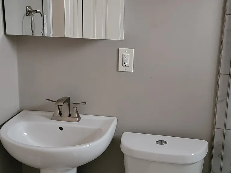 3417 1/2 Locust St #3417-1/2 — Photo 9