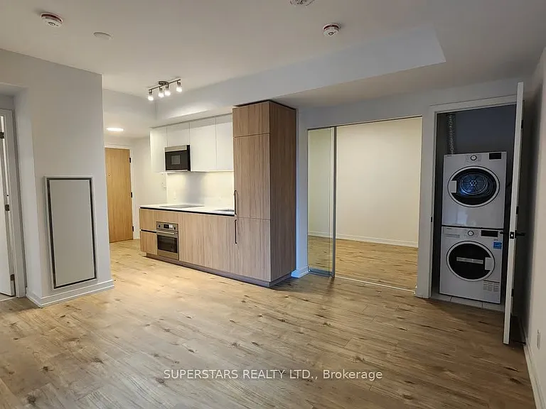 35 Parliament St #601 — Photo 3