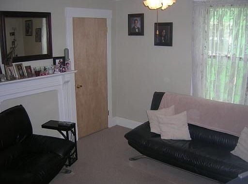 2nd image of 31 E Cedar St