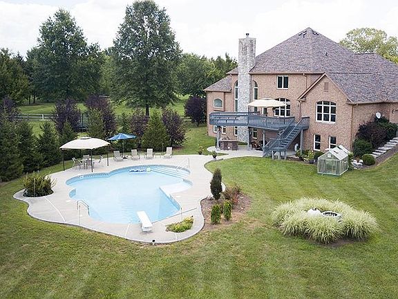4th image of 1285 Aintree Ct