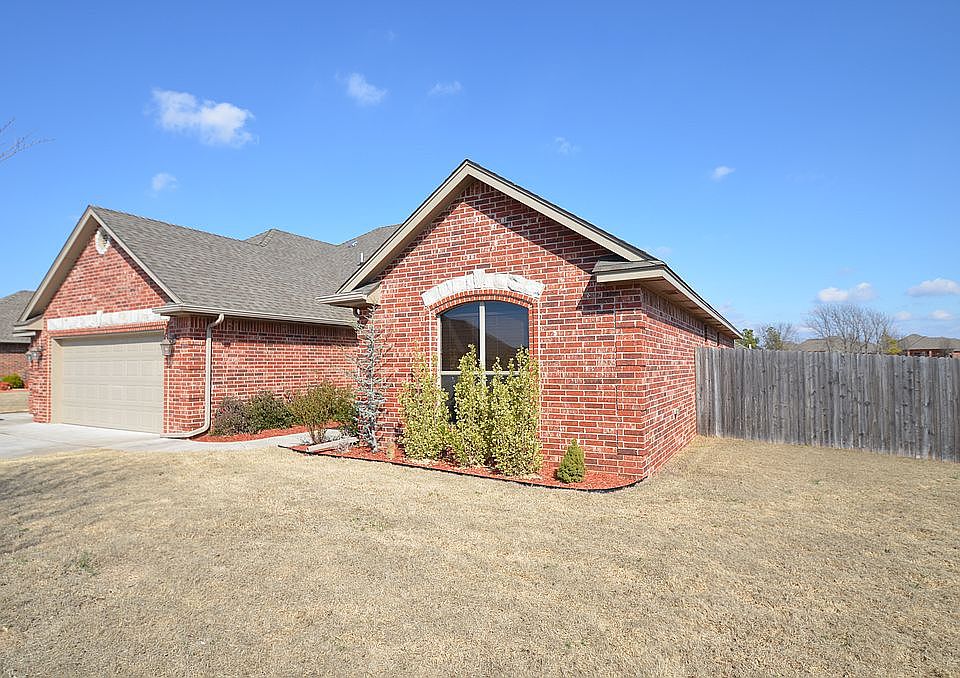 1st image of 12412 Gaylon Cir