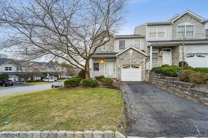 4 Summerhill Dr, Morris Plains, NJ 07950 Zillow