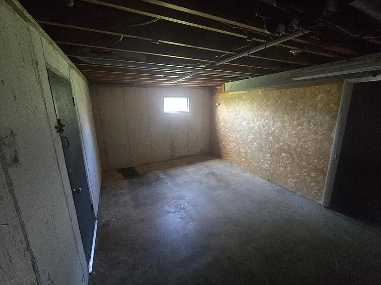 1118 Maywood Dr — Photo 11