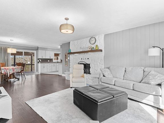 12th image of this home