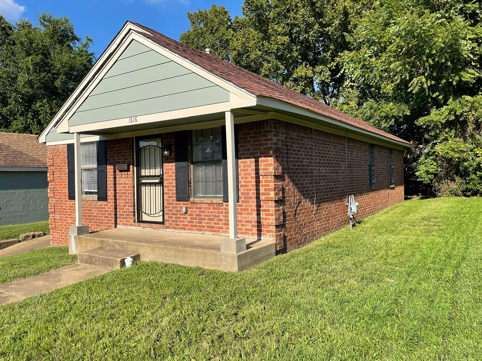 1816 Cincinnati Rd — Photo 2