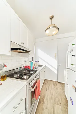 Rented by Keller Williams NYC | media 26