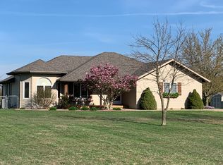 1696 N Farm Road 241, Strafford, MO 65757