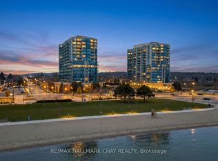 33 Ellen St #Penthouse 08, Barrie, ON