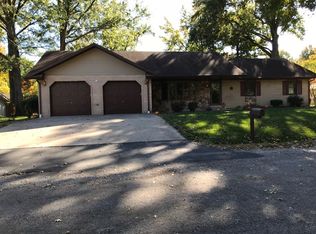 616 E 5th St, Trenton, IL 62293