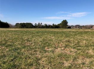 957 Robinson Rd, Gastonia, NC 28056