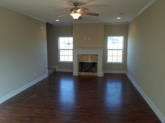 2nd image of 249 Miller St NE