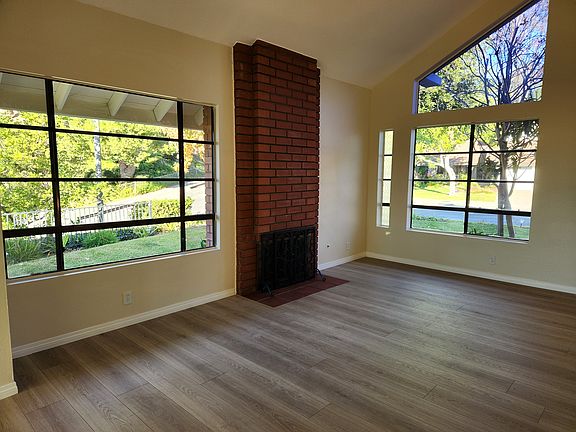 5th image of 1305 Calle Linda