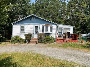 76 Wareham Lake Shore Dr, East Wareham, MA 02538