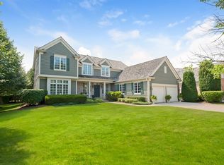 660 S Buckingham Ct, Lake Forest, IL 60045