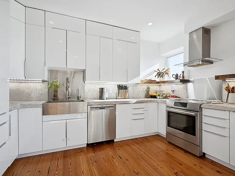 443 Bergen St #PENTHOUSE — Photo 4