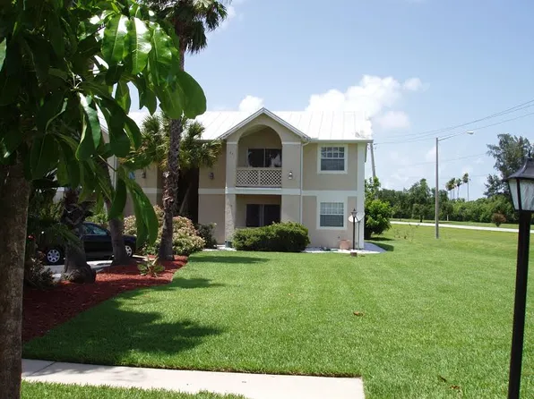 THE LANDINGS, 303 18th Pl #2B-1Ba-1200Sqft, Vero Beach, FL 32960