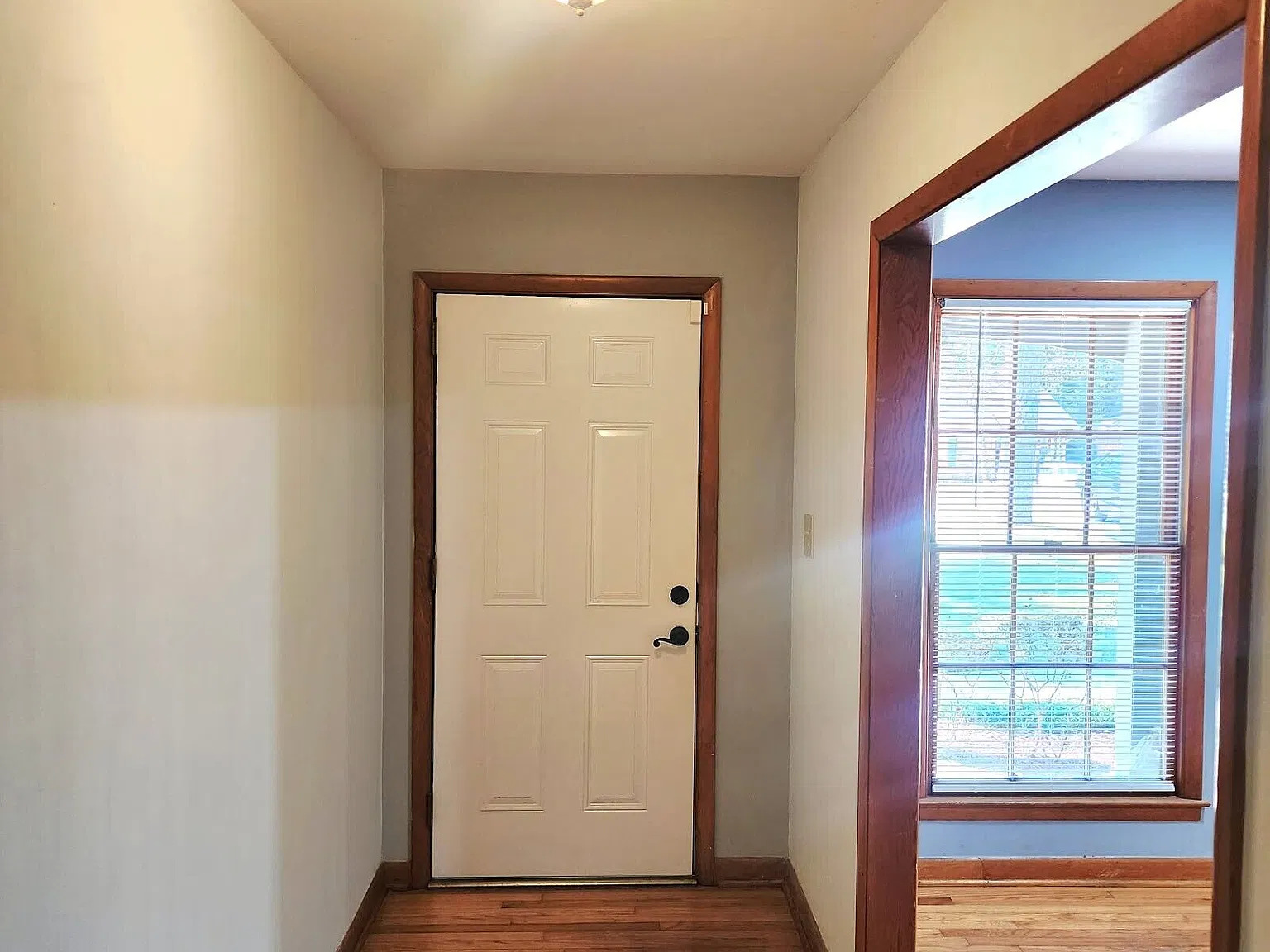 3 bed, 2.0 bath, $1,795 — Photo 2