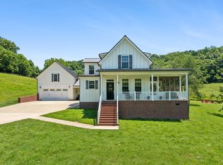 1658 Grants Rd, Columbia, TN 38401