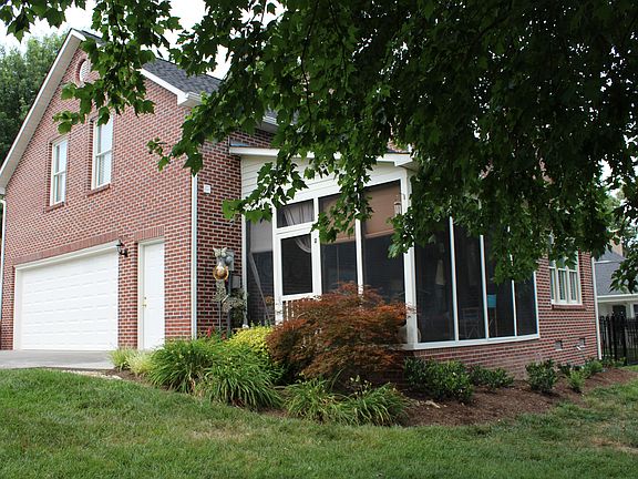 3rd image of 5724 Attleboro Dr