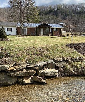 3rd image of 186 Ervin Houck Dr
