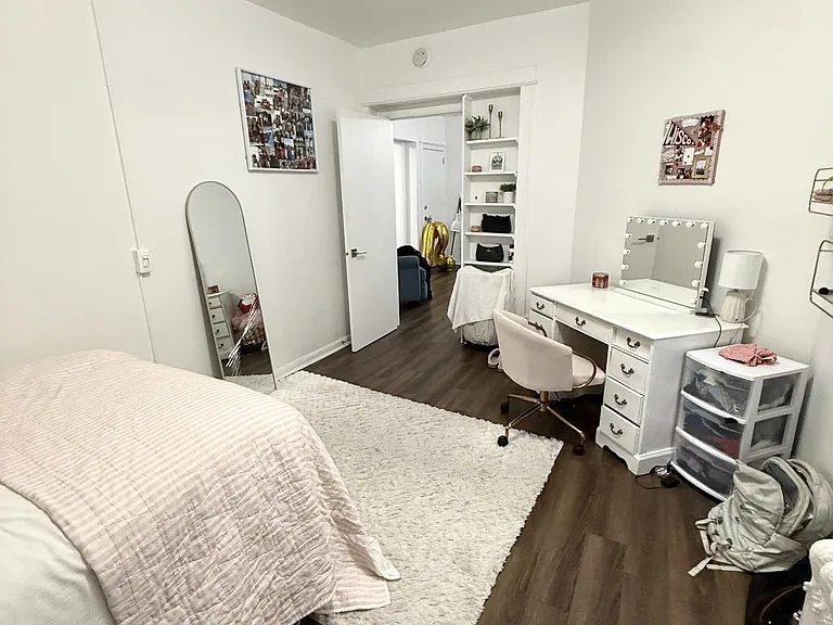 201 N Pinckney St #1-STREET201 — Photo 4
