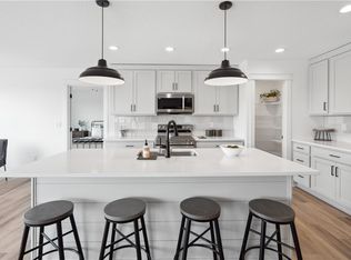 25115 Eagle Vista Dr, Adel, IA 50003