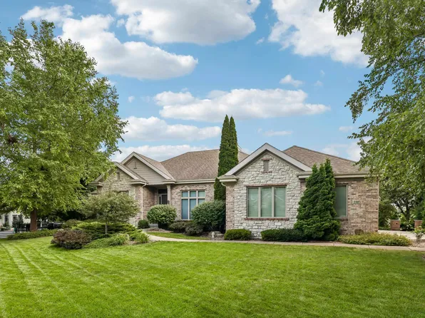 1805 Autumn Hill Dr, Verona, WI 53593