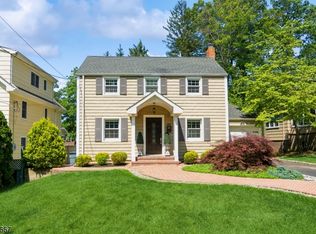 42 Birdseye Gln, Verona, NJ 07044