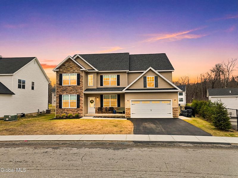 2nd image of 25 Timber Creek Drive