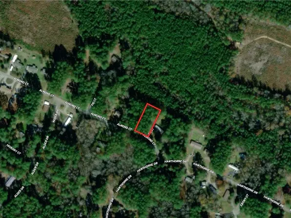 2 Almond Ct, Bracey, VA 23919