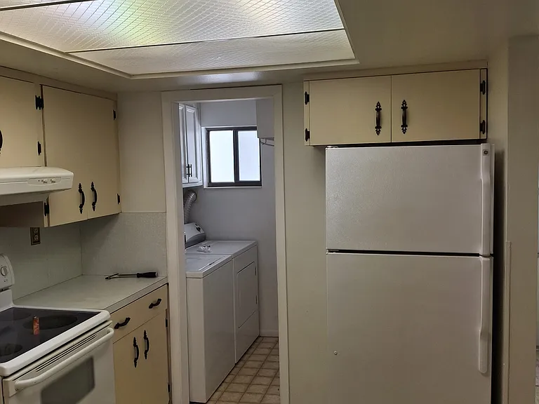 3755 S Hopkins Ave #5-C — Photo 2