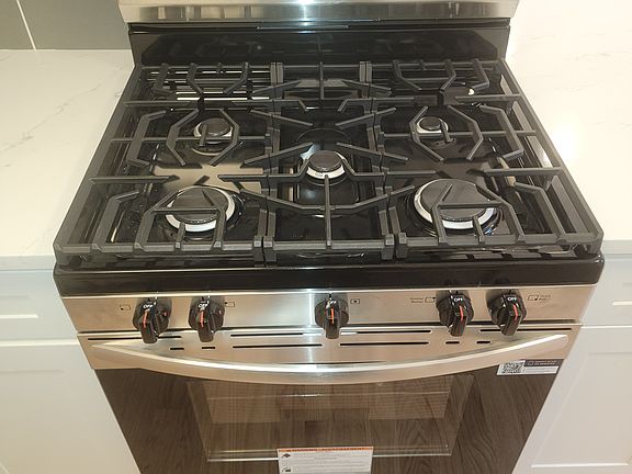 4th image of 108 Brook St #3