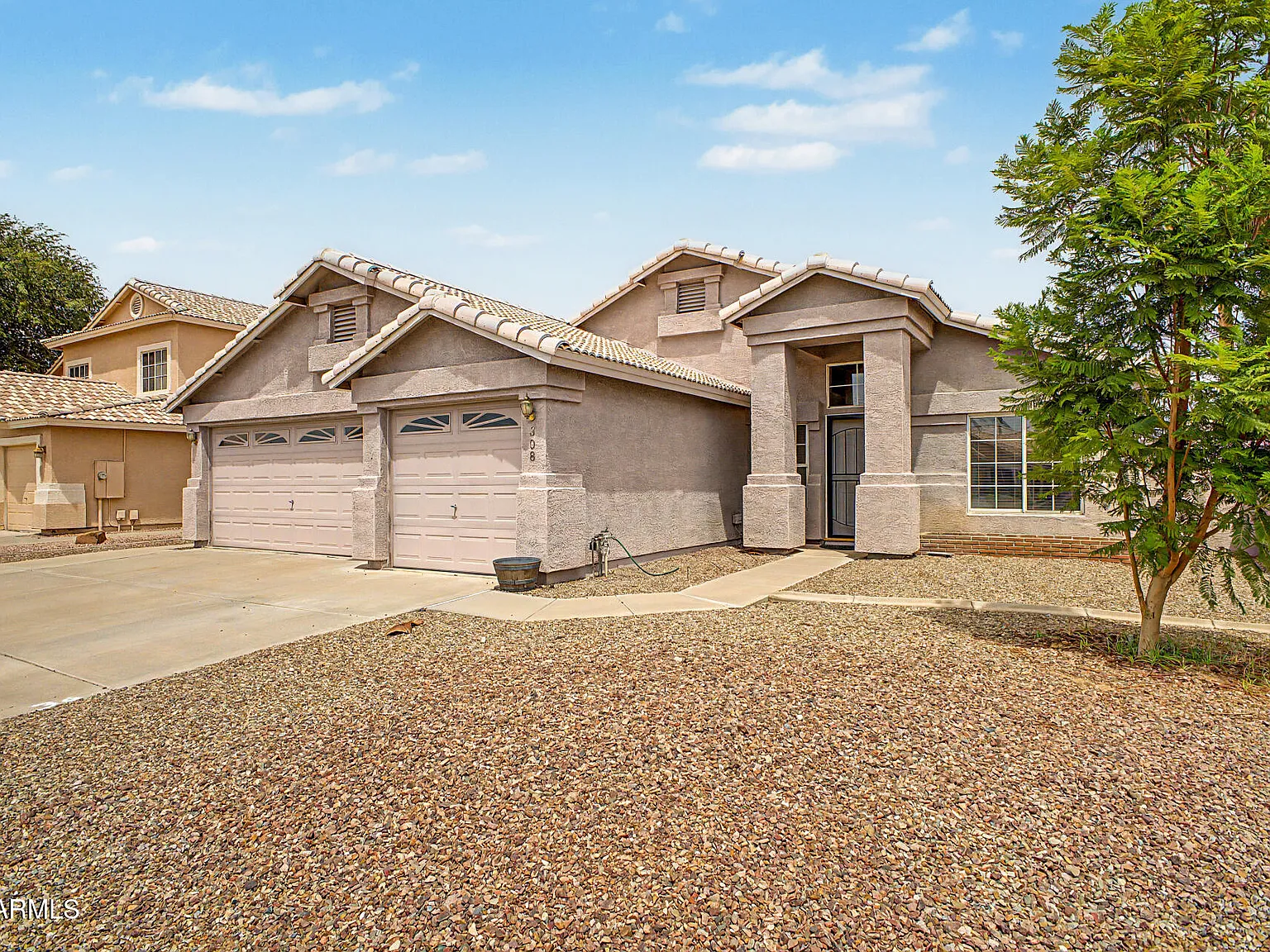 4 bed, 2.0 bath, 1785 sqft, $2,450 — Photo 3