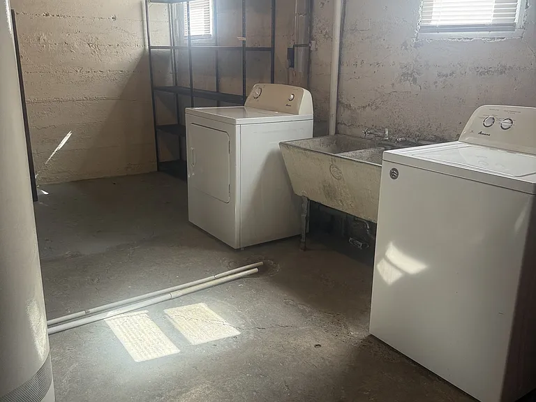 181 W 300 N #2 — Photo 8