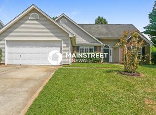 13503 Willow Falls Rd, Charlotte, NC 28215