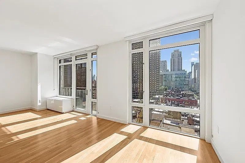 501 East 74th Street — Photo 3