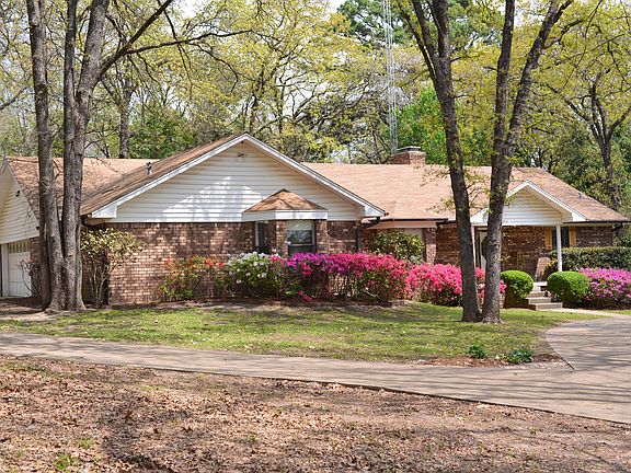 Front of house, garage view