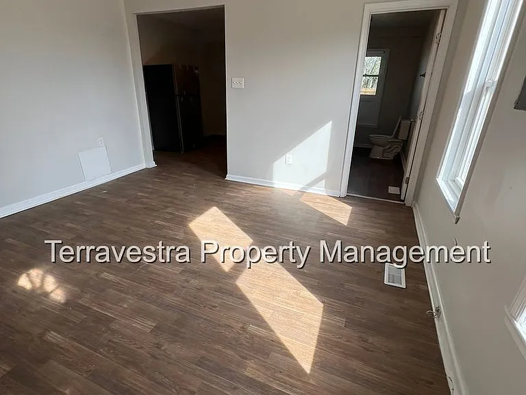 711 N 3rd Street — Photo 2