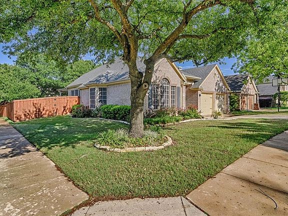 2nd image of 6412 Parkmont Dr