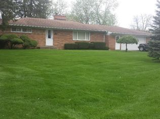 19401 Newburgh Rd, Livonia, MI 48152