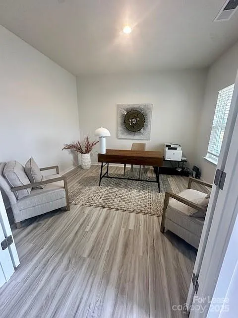 3 bed, 2.5 bath, 2174 sqft, $2,950 — Photo 3